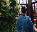 Enzy Storia Takut Naik Roller Coaster