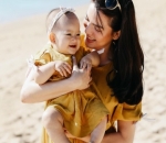 Alice Norin dan Alita Kembaran Baju