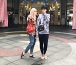 Bella Jalan-Jalan Bersama Saudaranya