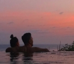 Mona Ratuliu Rayakan Anniversary dengan Liburan