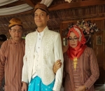 Ade Imam Hadiri Prosesi Siraman