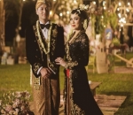 Resepsi Pernikahan Vicky Shu Berkonsep Garden Party