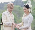 Vicky Shu Resmi Dipersunting Ade Imam