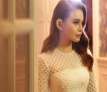 Rossa Tampil Beda dengan Busana Kedua