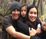 Kebersamaan Keluarga Kecil Vino Bastian