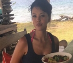 Farah Quinn Cicipi Makanan Bali
