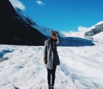 Gisela Cindy Jelajahi Gunung Es