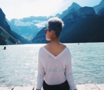 Gisela Cindy Nikmati Pemandangan Alam Alberta