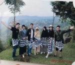 Akrabnya Keluarga Vicky Shu & Ade Imam