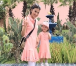 Kompaknya Sarwendah & Thalia Pakai Baju Pink