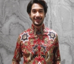 Reza Rahadian Dukung Batik Indonesia Makin Maju