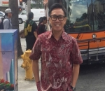  Bangga Jadi WNI, Eko Patrio Kenakan Batik