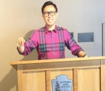  Gaya Eko Patrio Saat Kunjungi Channel Islands