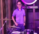  Eko Patrio Nikmati Makanan di Hard Rock Cafe