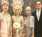 Laudya Cynthia Bella Kondangan Bareng Engku Emran
