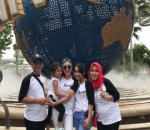  Keluarga Ayu Ting Ting Nampak Bahagia