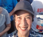 Ekspresi Senang Dian Sastro