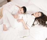 Olla Ramlan Berpose dengan Aufar Hutapea