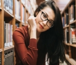 Cantik dan Menggodanya Velove Vexia