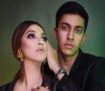 Sarah Azhari Seksi Abis