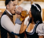 Tyas Mirasih Nikmati Beer Bersama Raiden