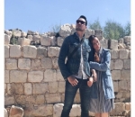 Gaya Kece Liburan Asmirandah