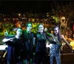  Maia Estianty Menghibur Bersama Artis Lain