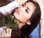 Pose Favorit Jessica Iskandar