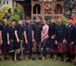 Dihadiri Sahabat dan Keluarga