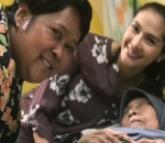 Maudy Koesnaedi Bersama 'Enyak' 