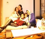 Masayu Anastasia Rombongan ke Australia