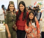 Annisa Pohan Membawa Sang Anak