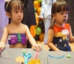 Gempi Berganti Kostum