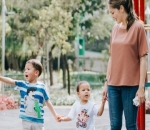 Tak Mengurangi Kebahagiaan Cathy Sharon