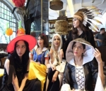 Wulan Guritno Akrab dengan Sahabat