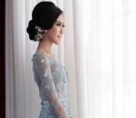 Kebaya Biru Rancangan Designer