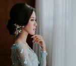 Sanggul Syahnaz Tak Kalah Cantik