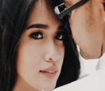 Romantisnya Liburan Ana Octarina