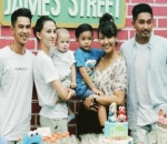  Artis-Artis Pun Datang