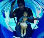 Desta Temani Anak Bermain