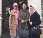  Bersama Rombongan Indonesia