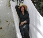 Menginap di Resort Mewah