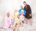 Pemotretan Bertema 'Shower'