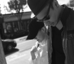 Mendukung Karir Agnes Monica