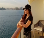 Serunya Liburan Wulan Guritno