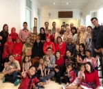  Dihadiri Keluarga Besar