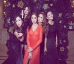 Tema Hitam dan Merah