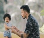 Liburan Keluarga Rio Dewanto