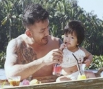  Keseruan Liburan ala Rio Dewanto