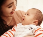 Sandra Dewi Ajak Baby Rafa Dinner